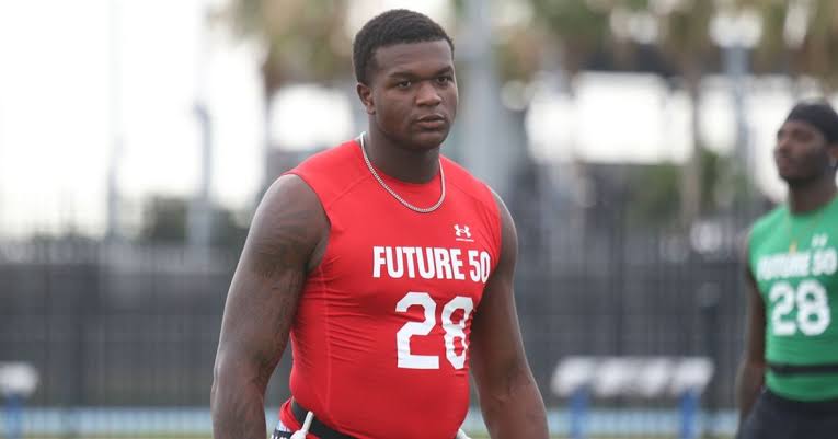 Elite DL Jahkeem Stewart Narrows Focus: Top Contenders Emerge After Reclassification from 2025-2026 Commits to Alabama over Tennessee and Florida State.