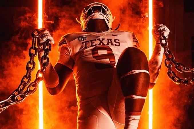 Four-star DT Myron Charles Commits with Texas Longhorns over Florida Gators.