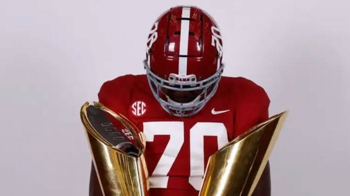 Five-Star Offensive Lineman Committed To Alabama Over Florida Seminoles.